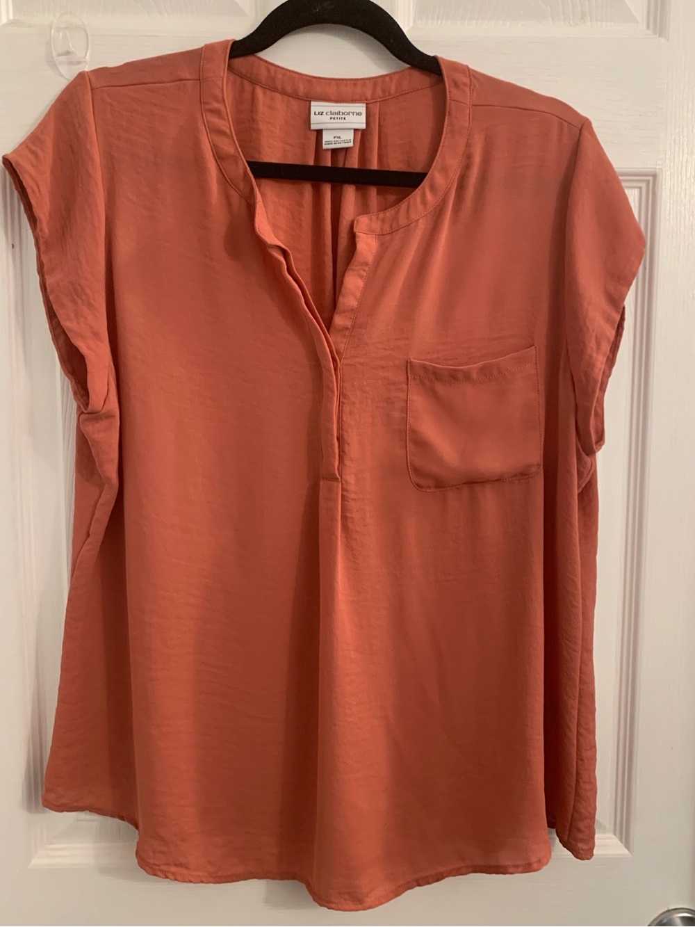 Liz Claiborne Coral-Rust Split-Neck Pocket blouse. Size XL $10